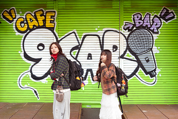 253. 彼女のサーブ&レシーブ wearing UNIQLO：C